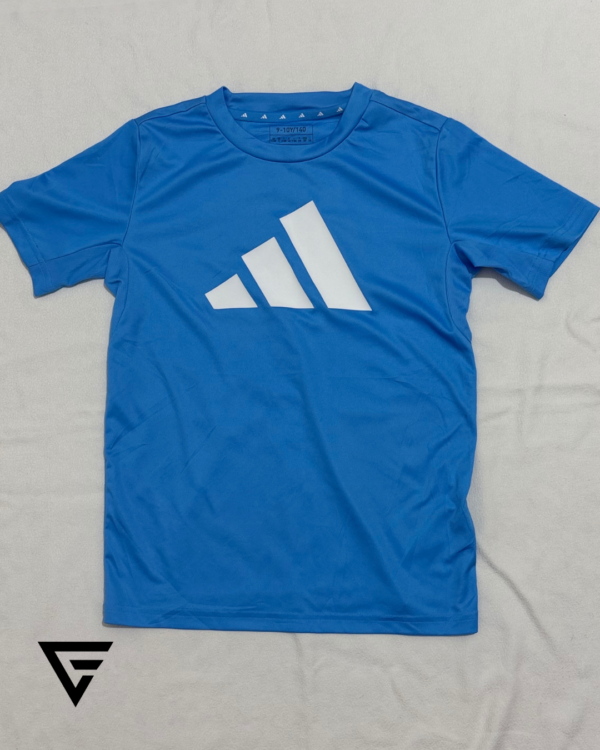 T-shirt adidas